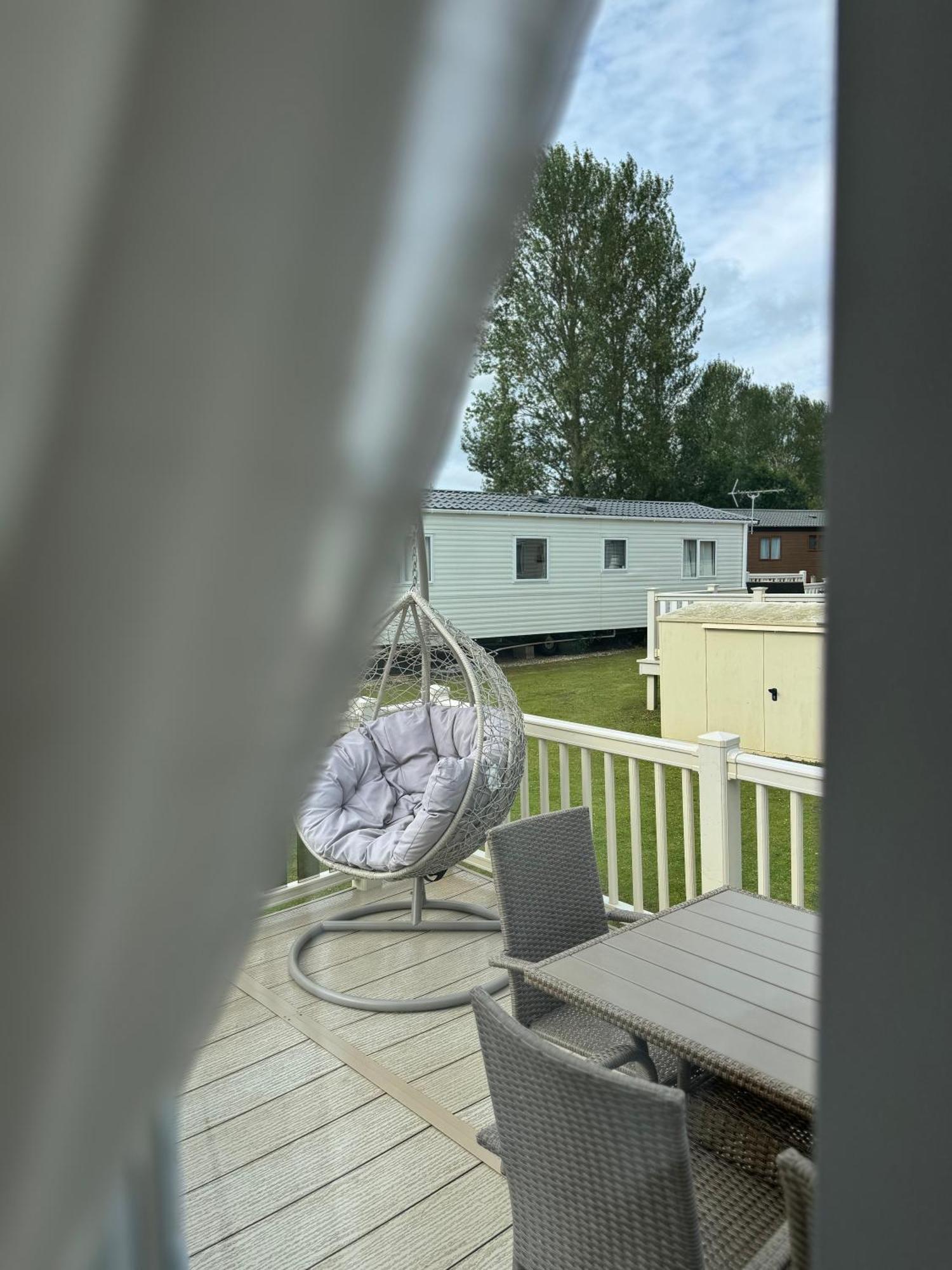 Hot Tub Retreat At Tattershall Lakes 외부 사진