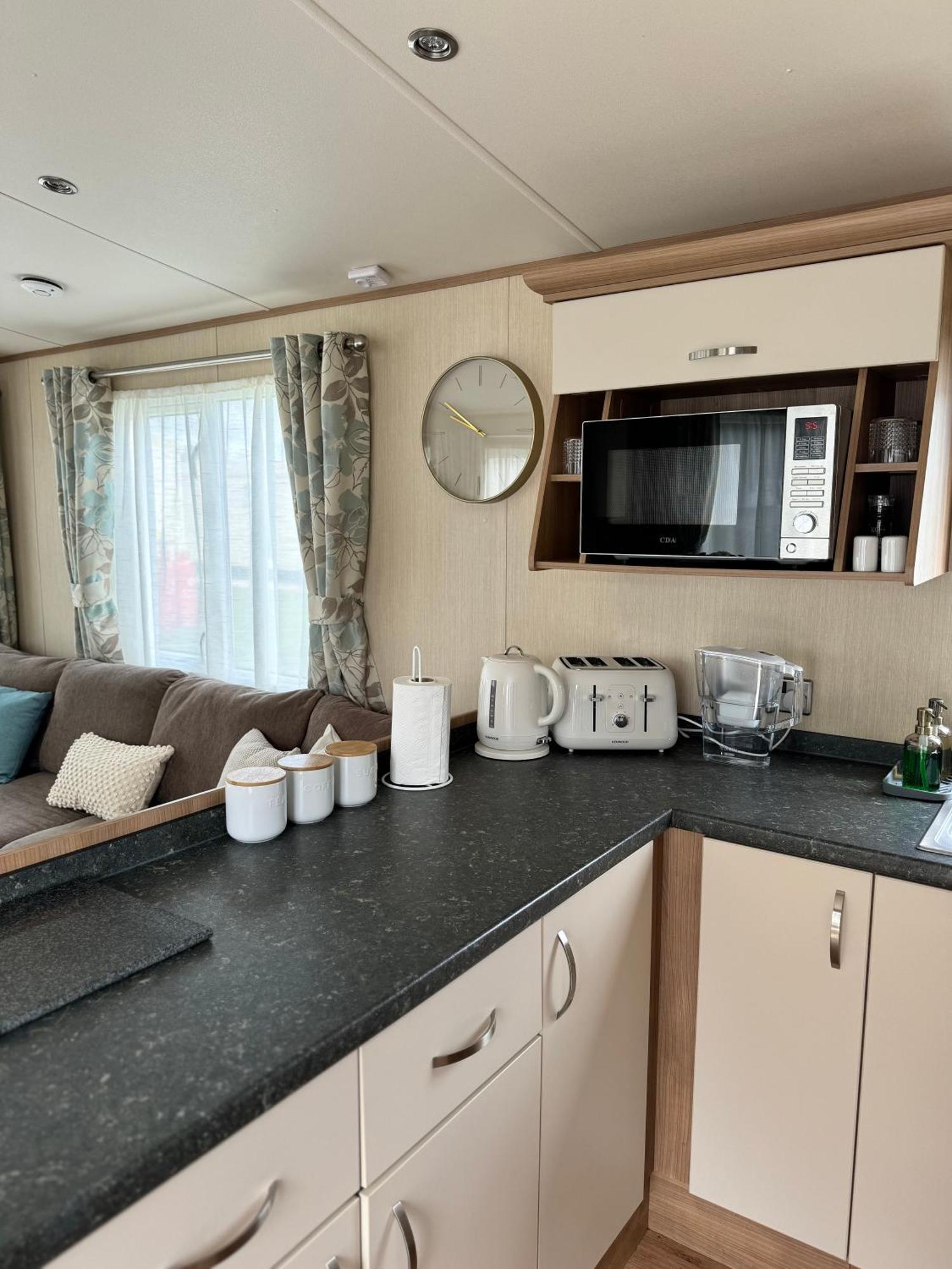 Hot Tub Retreat At Tattershall Lakes 외부 사진