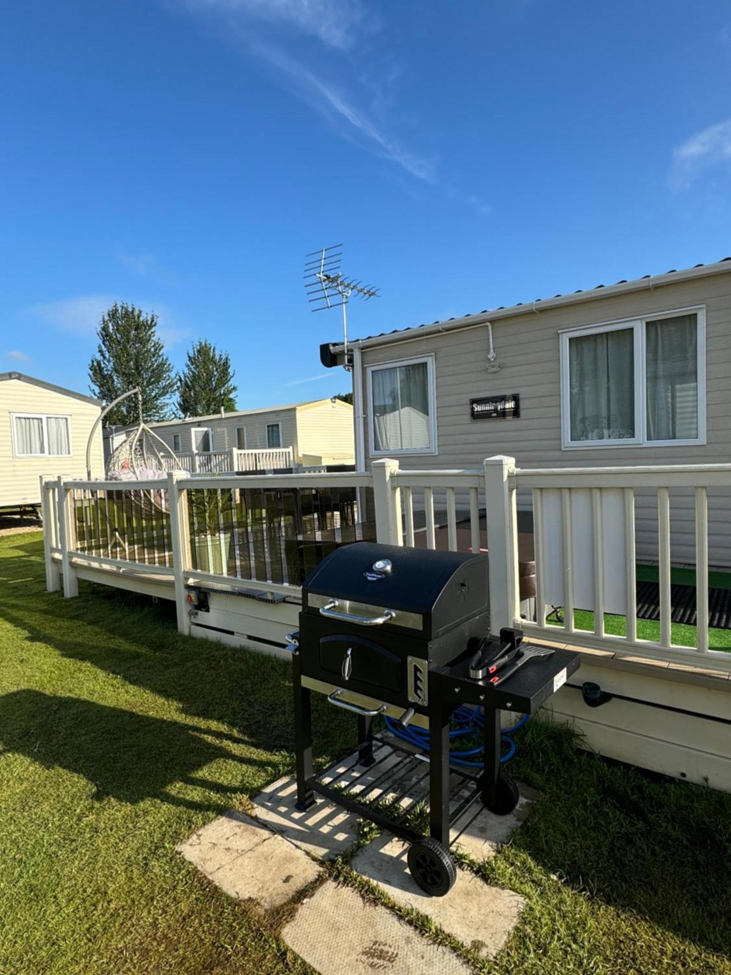 Hot Tub Retreat At Tattershall Lakes 외부 사진
